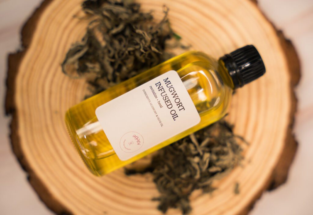 mugwort oil