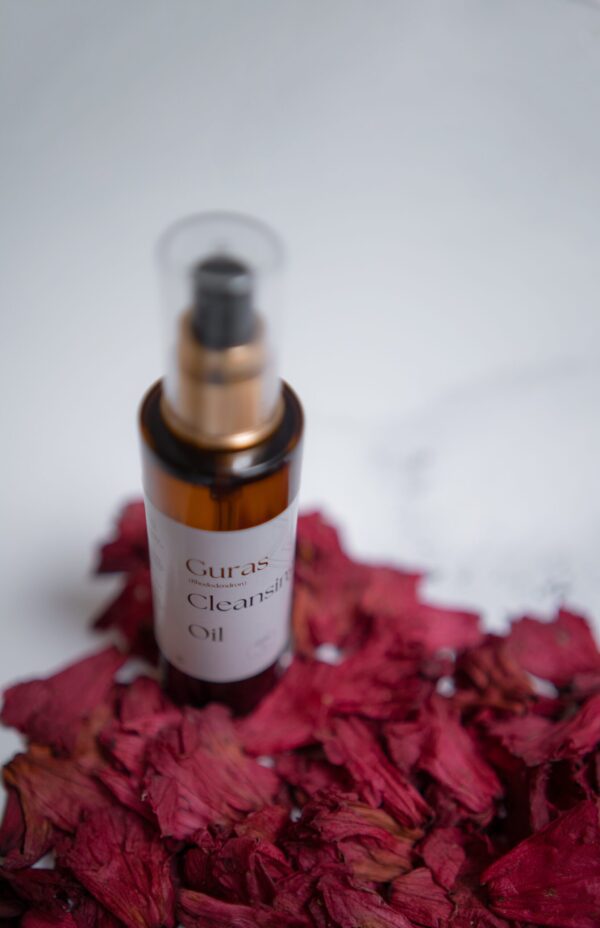 Guras Cleansing Oil - Image 3
